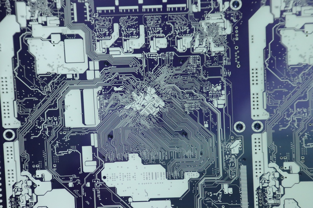 如何在不牺牲质量的前提下有效降低PCB制造成本？