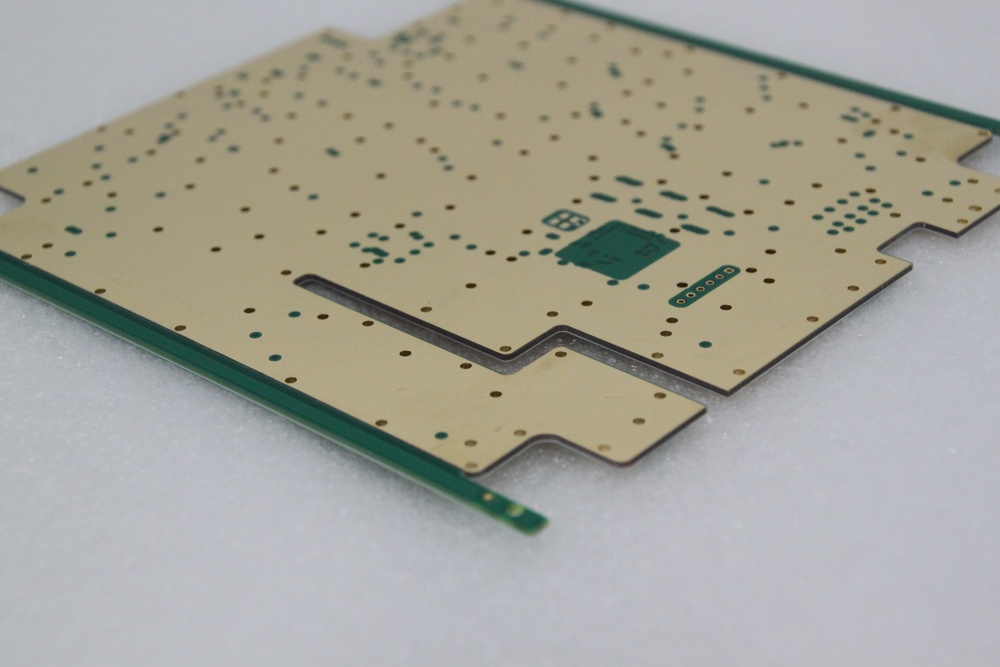 专业PCB代工厂，专注制板