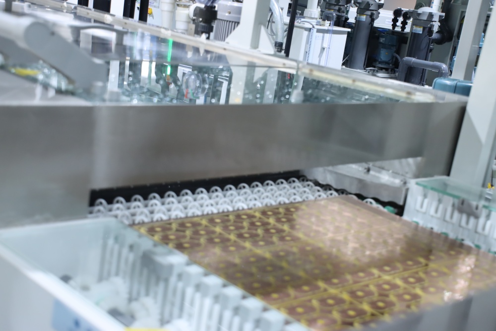 便携式医疗设备PCB轻量化制造